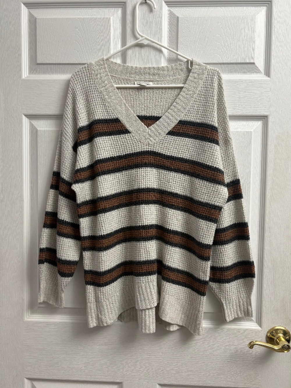 Women's American Eagle V-Neck Stripe Knit Sweater